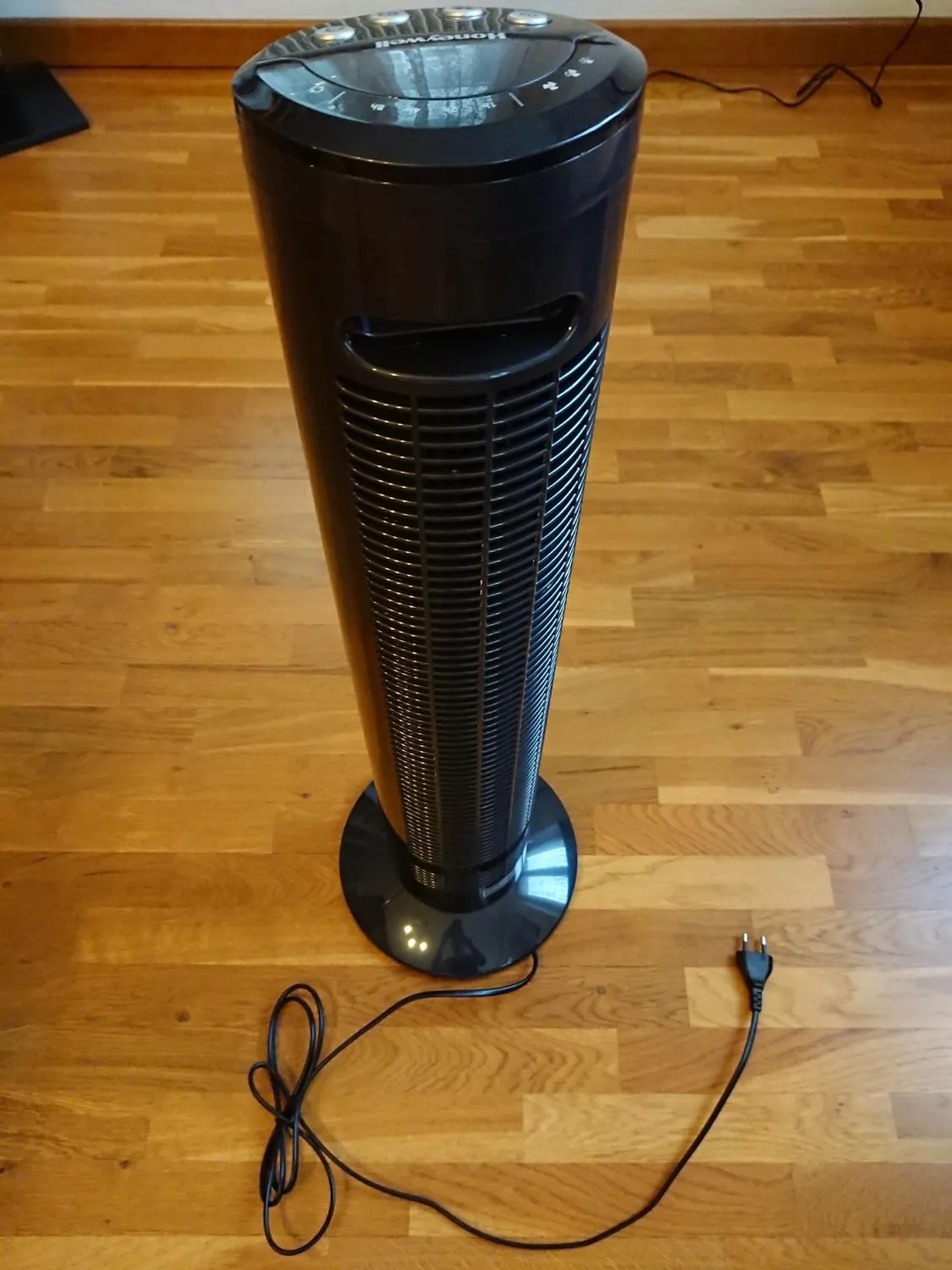 Honeywell HYF1101E ventilatore a torre grigio con timer