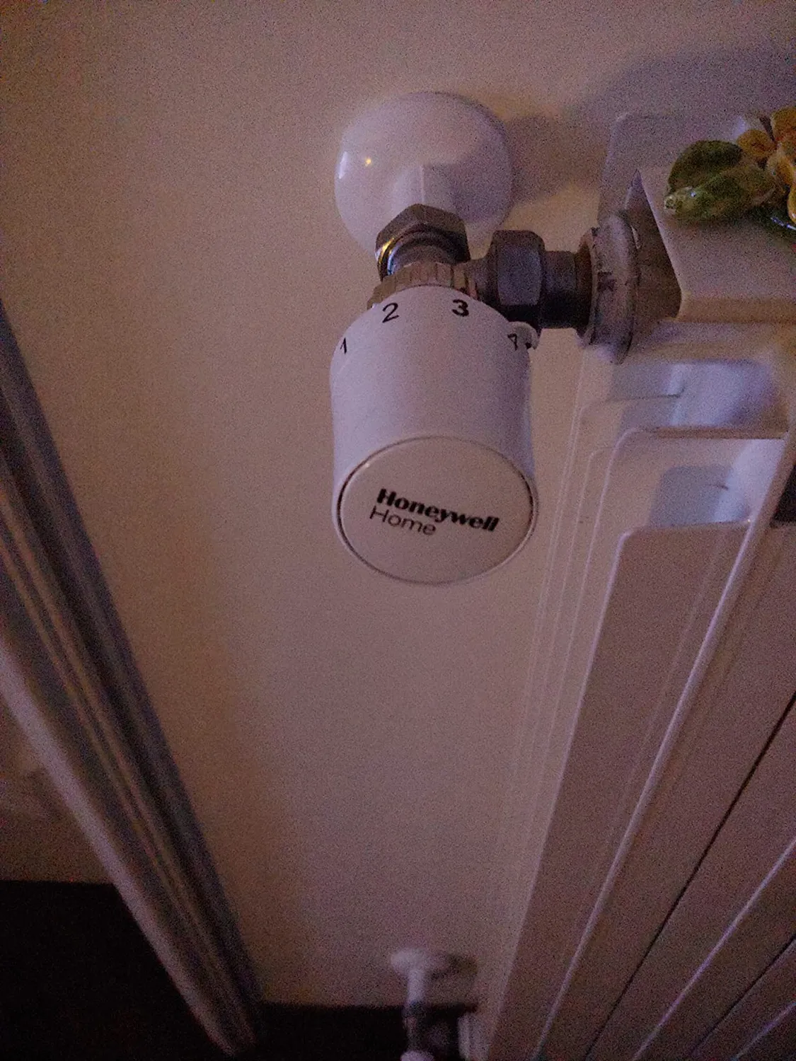 Honeywell Thera-5 T5019W0 testa termostatica bianca M30x1,5