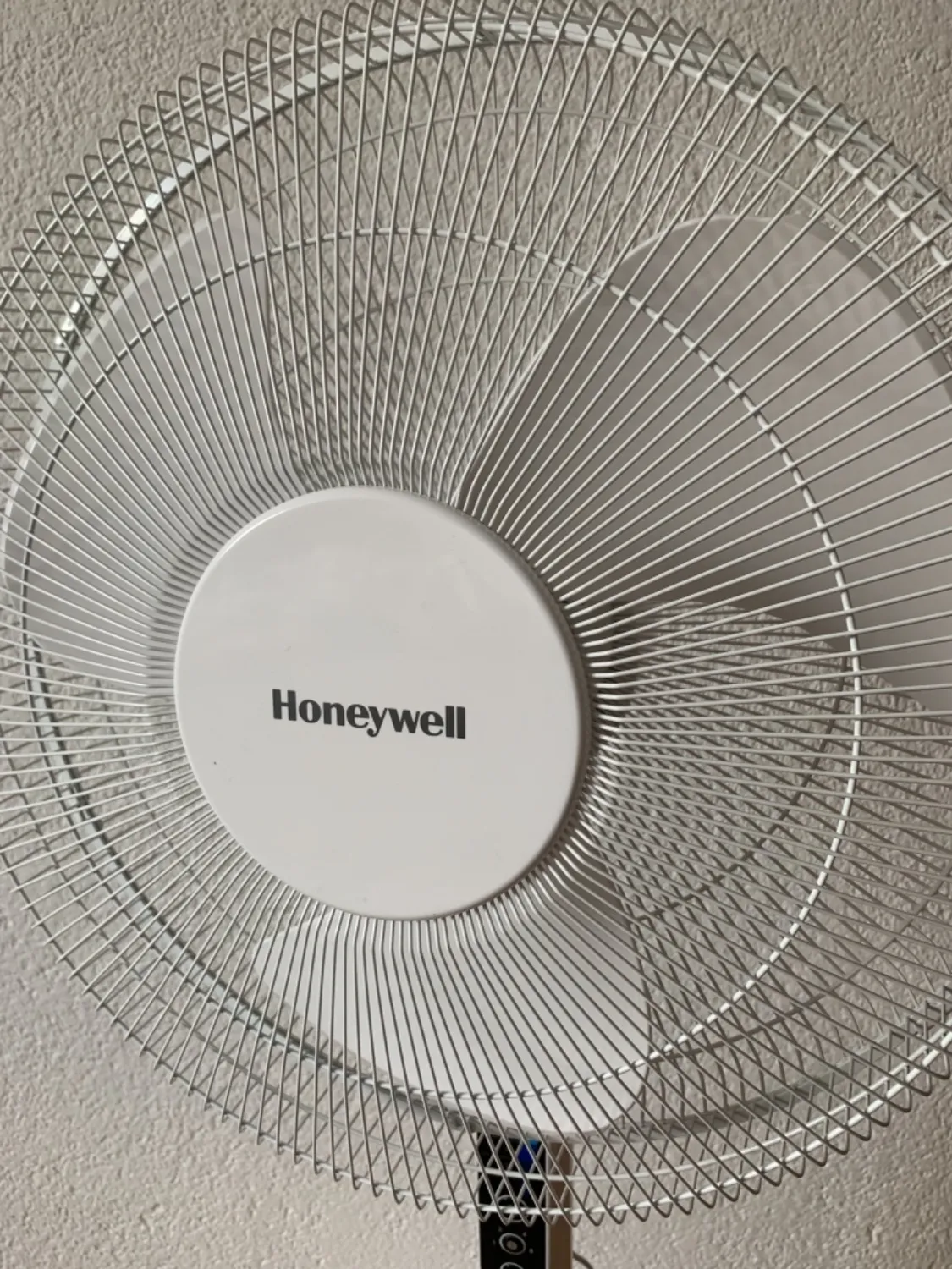 Honeywell QuietSet HSF600W ventilatore a piantana bianco silenzioso