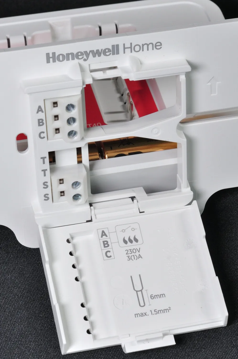 Honeywell T4 termostato a filo programmabile cablato