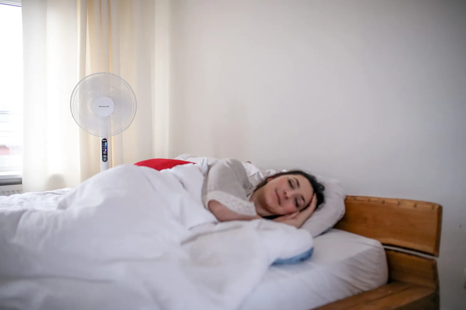 Honeywell QuietSet HSF600W ventilatore a piantana bianco silenzioso