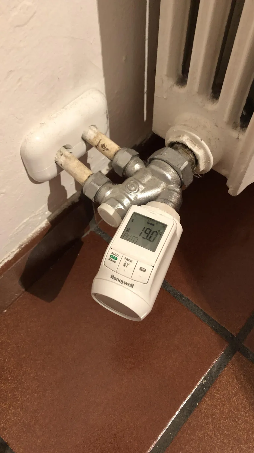 Honeywell Home HR90WE testina termostatica settimanale bianca