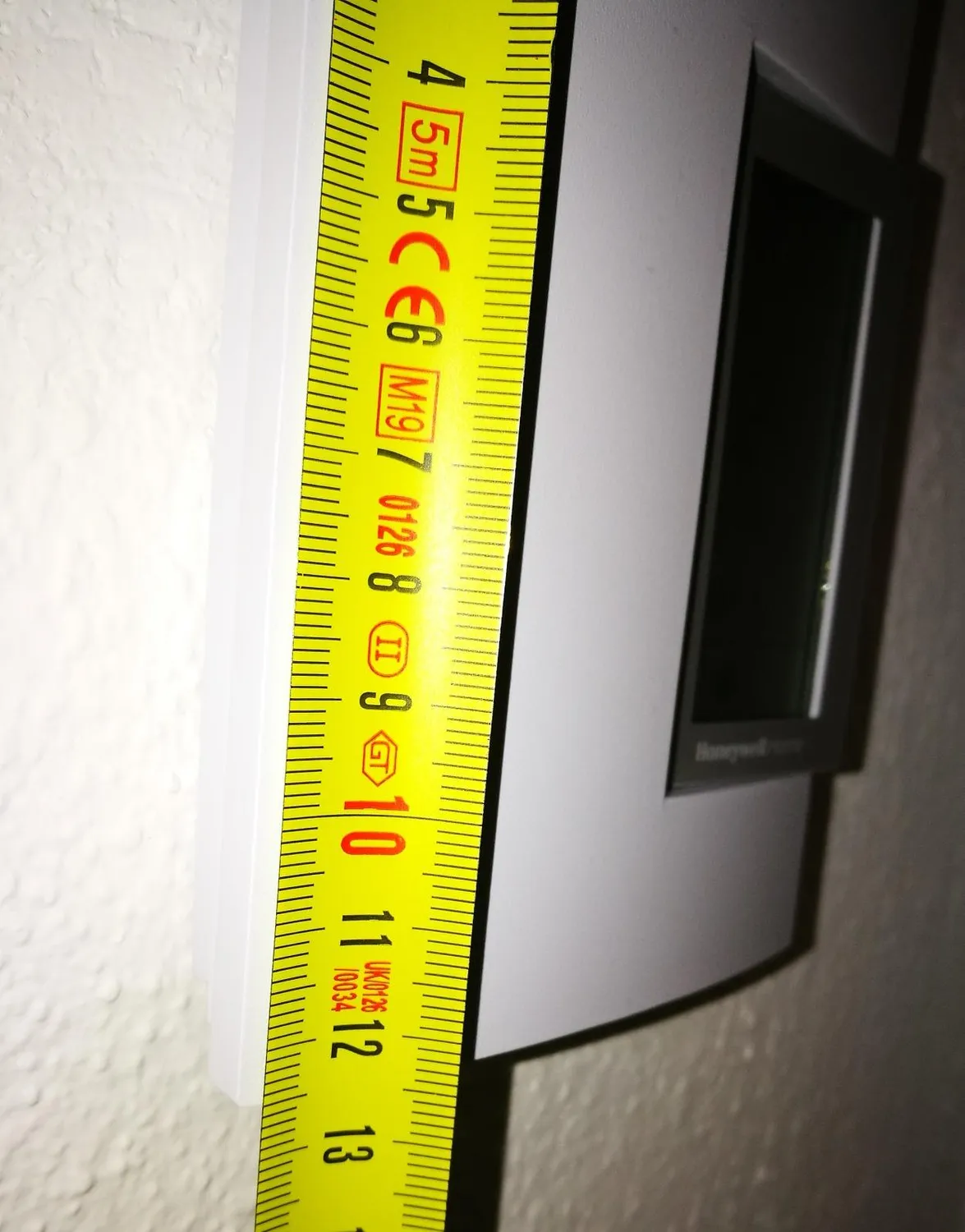 Honeywell T140 T140C110AEU Cronotermostato Settimanale Bianco