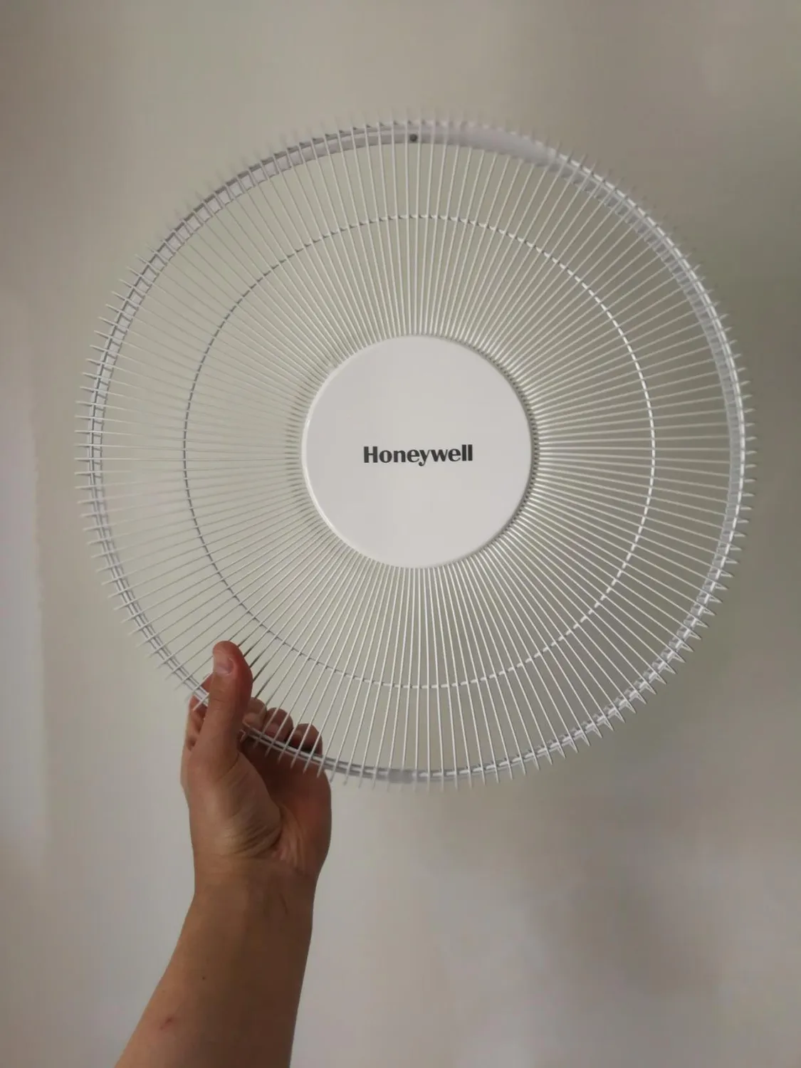 Honeywell QuietSet HSF600W ventilatore a piantana bianco silenzioso