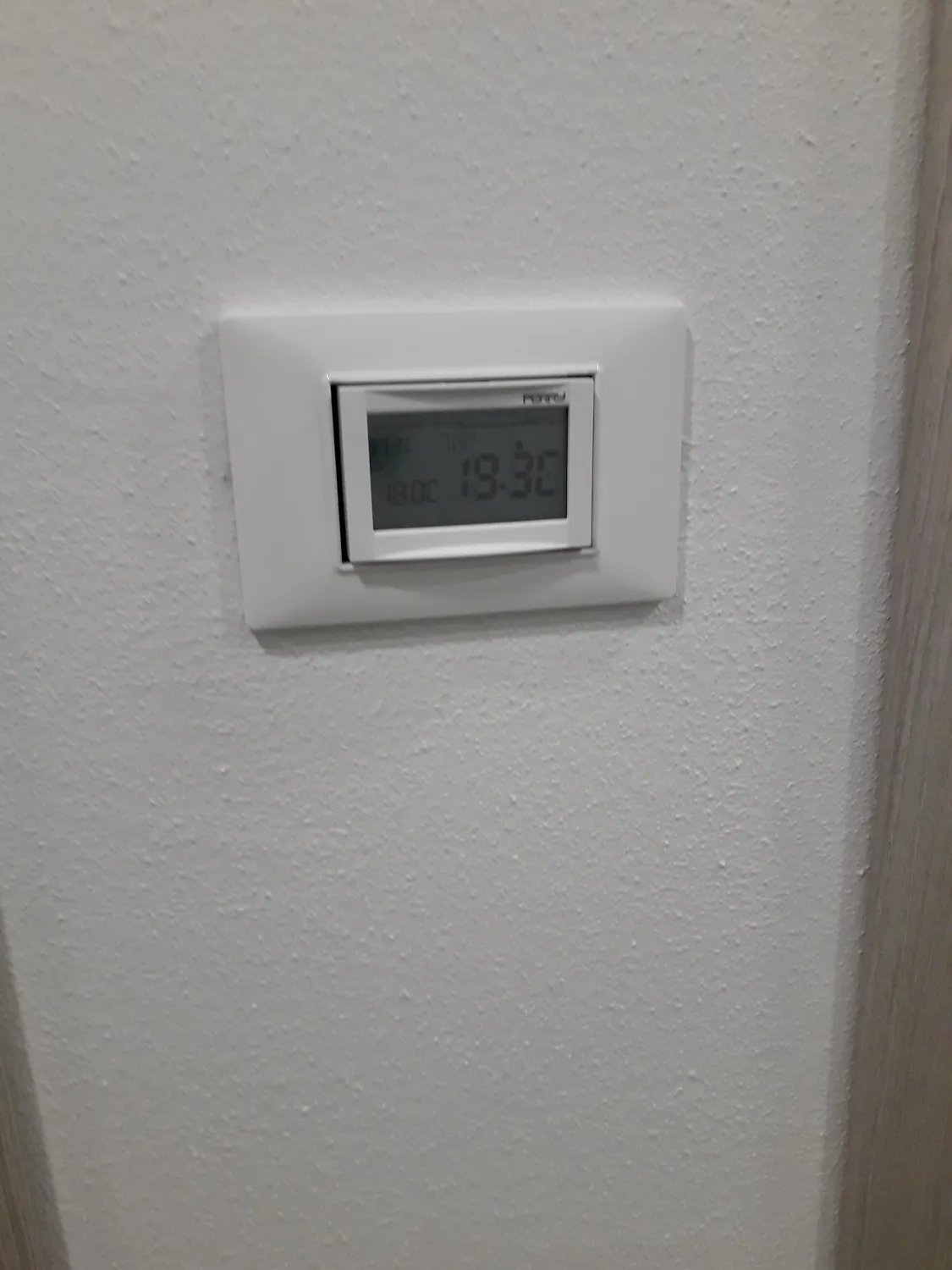 Perry Moon 1CR CDS27 Cronotermostato da Incasso Touch 230V