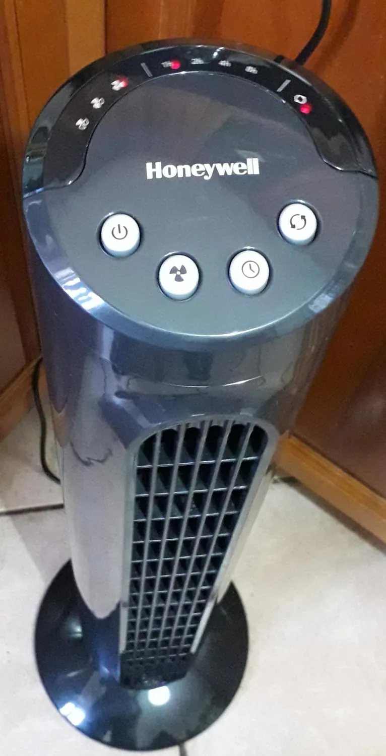 Honeywell HYF1101E ventilatore a torre grigio con timer